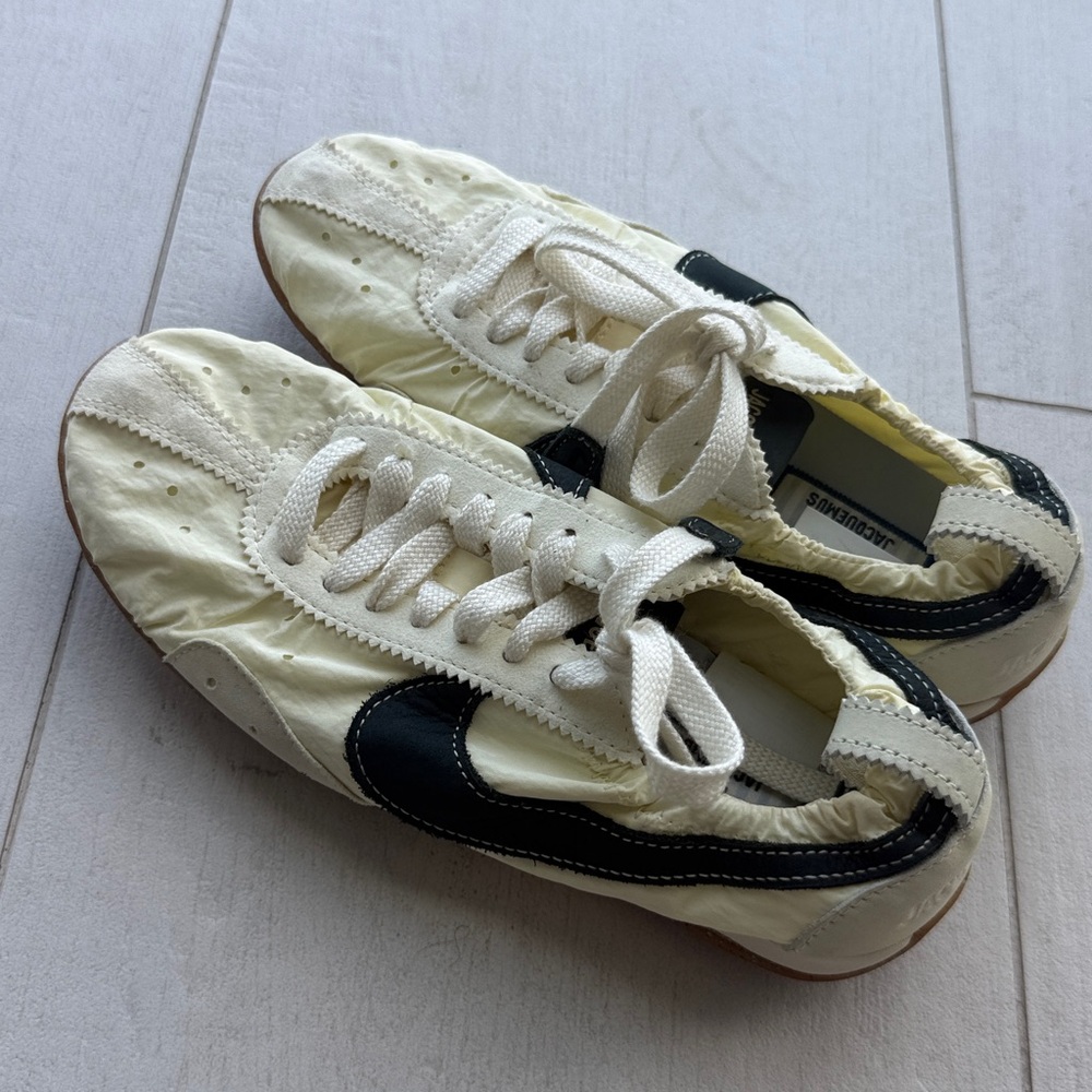 Jacquemus x Nike moon shoes Cream and Black Lace-Up Sneakers - Picture 4 of 14